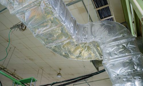 宇都宮の空調工事ならクウカン ダクト工事